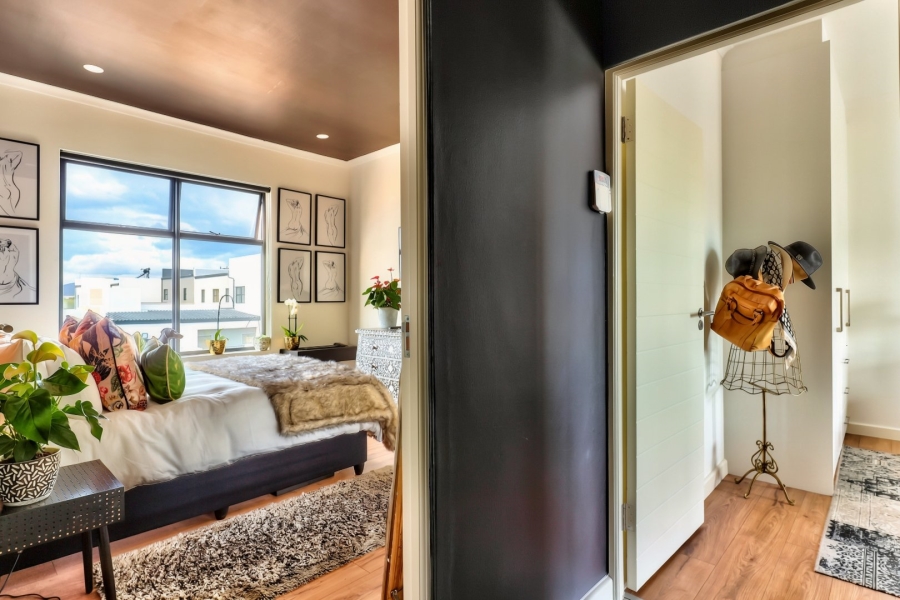 To Let 3 Bedroom Property for Rent in Sandown Western Cape